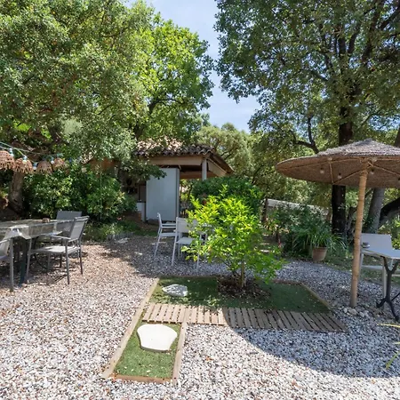 D'hotes - Du Rocher 3*