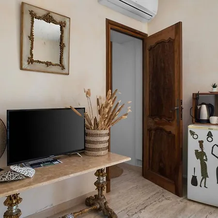 D'hotes - Du Rocher Bed and breakfast Hyères